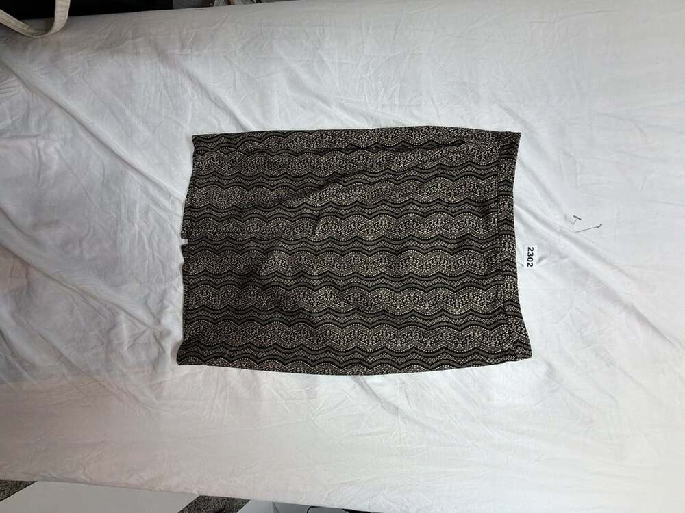 The Limited Pencil Skirt Size 10 Black Lace Nude Lining